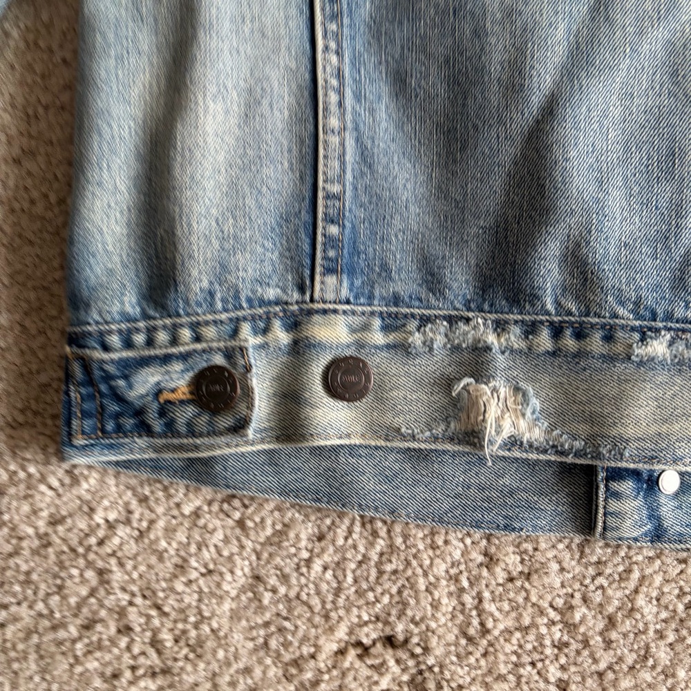 ABLE Women's Merly Denim Trucker Jacket Distressed Blue Closet Staple Sz Medium - Picture 10 of 14